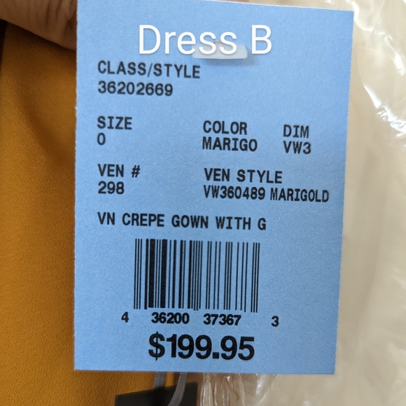 Vera Wang Bridesmaid Dress - Picture 3 of 6